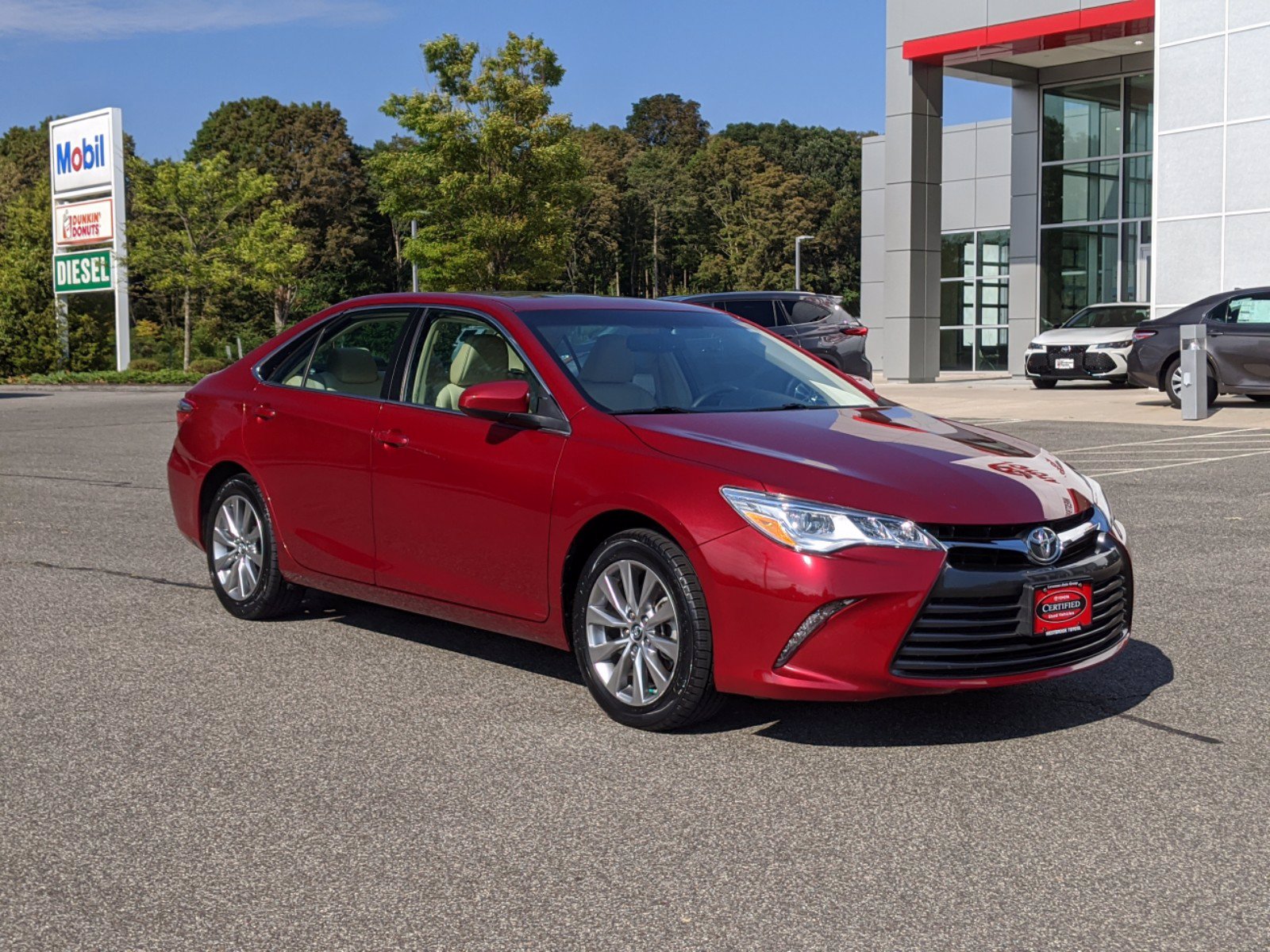 PreOwned 2017 Toyota Camry XLE V6 FWD 4dr Car